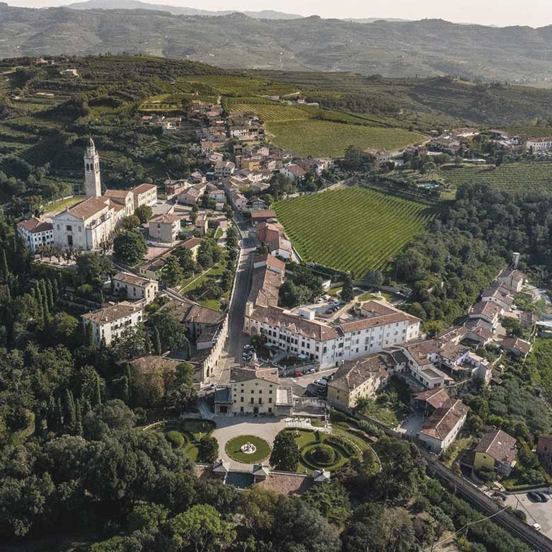 cantina-riondo-vénétie-italie-cire-village-domaine-paysage